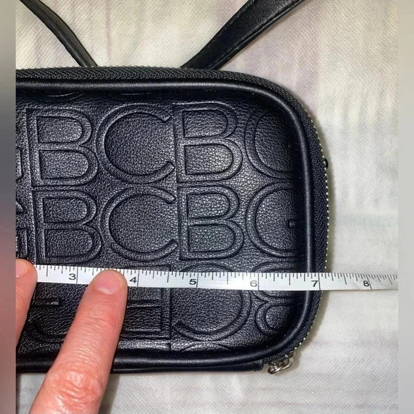 BCBG  bag. Clean - Picture 4 of 6
